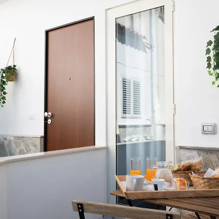 Del Sole לינה וארוחת בוקר 4*