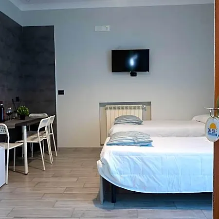 Del Sole فندق مبيت وإفطار إيركولانو